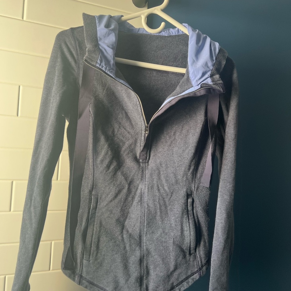 Lululemon Navy and Light Blue Zip-Up Hoodie